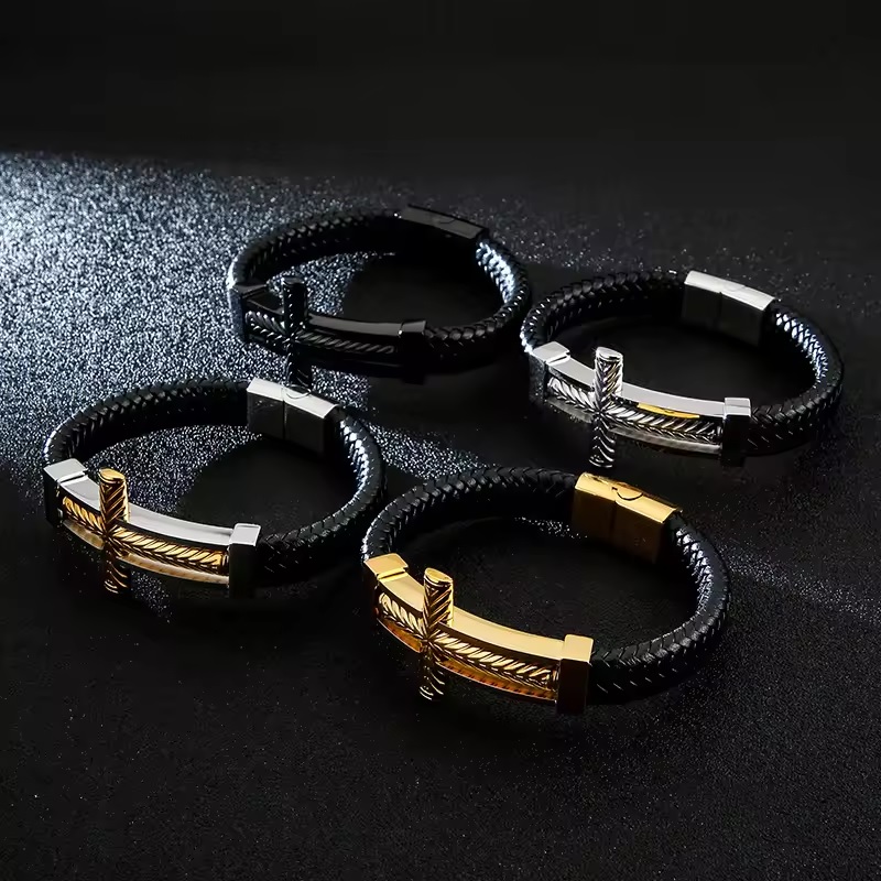 Big Cross Armband - Schwarz